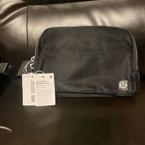 Lululemon Everywhere Belted Bag 2L, Brand New With Tags